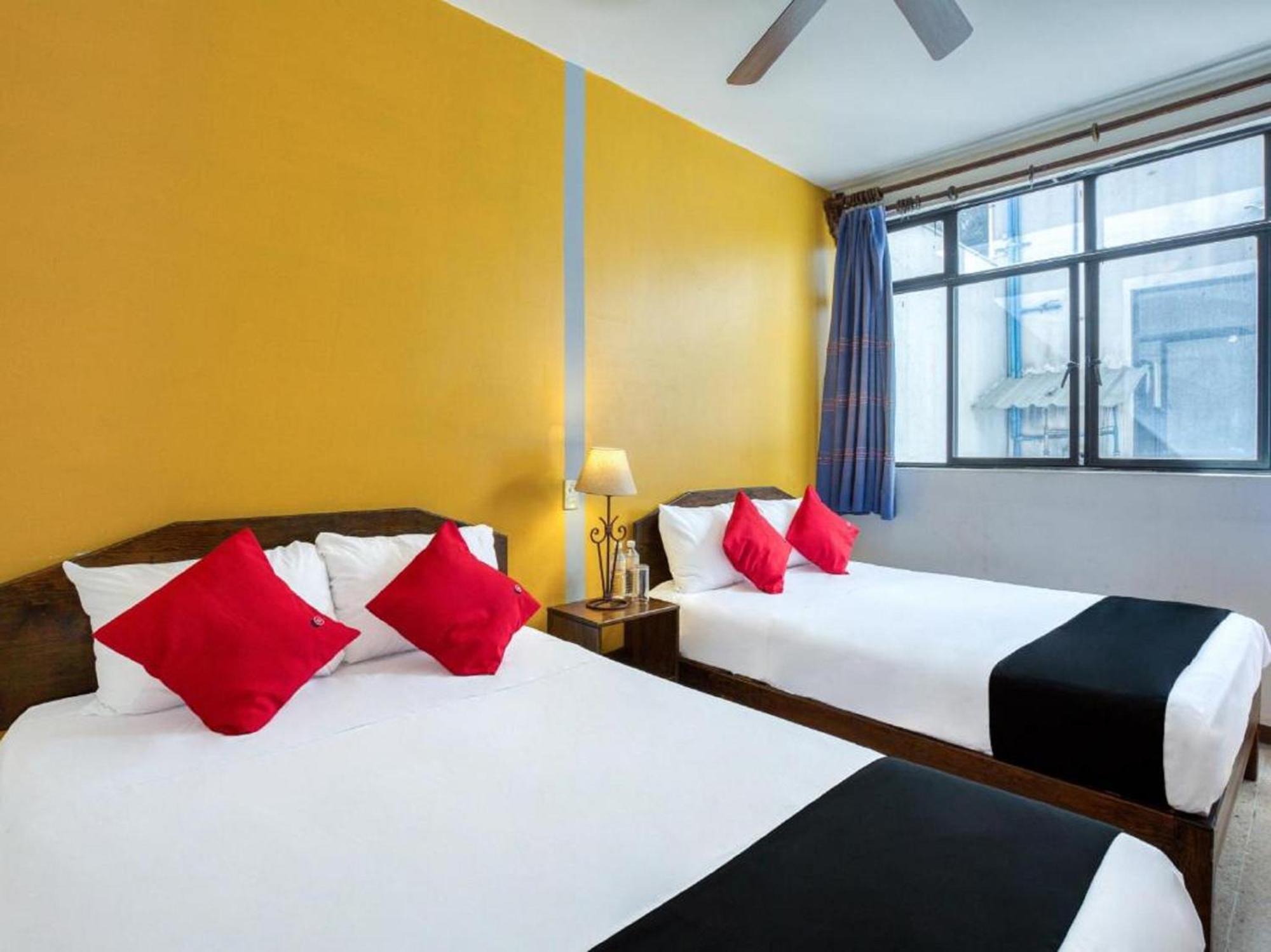 Capital O Crespo Hotel, Hotel 4*
