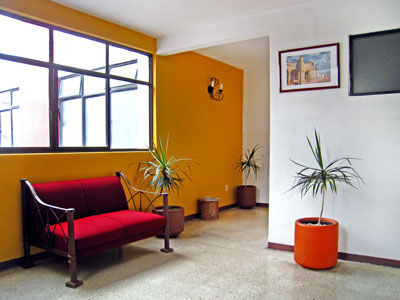 Hotel Capital O Crespo Hotel,