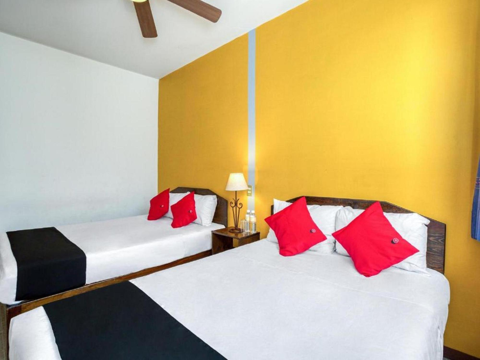 Capital O Crespo Hotel,
